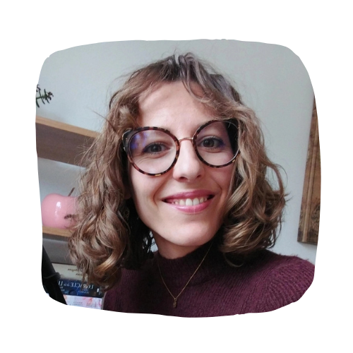 contact Justine Caquineau